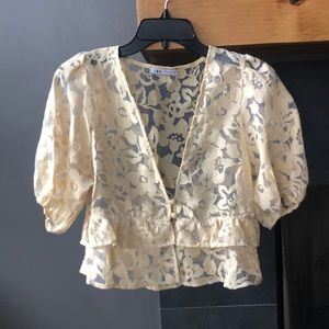 Zara lace top size medium